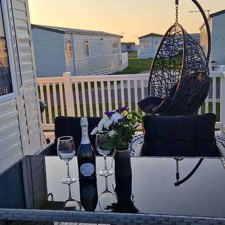 Holidaylet 24 Bude Newperran ホリデーパーク Cubert